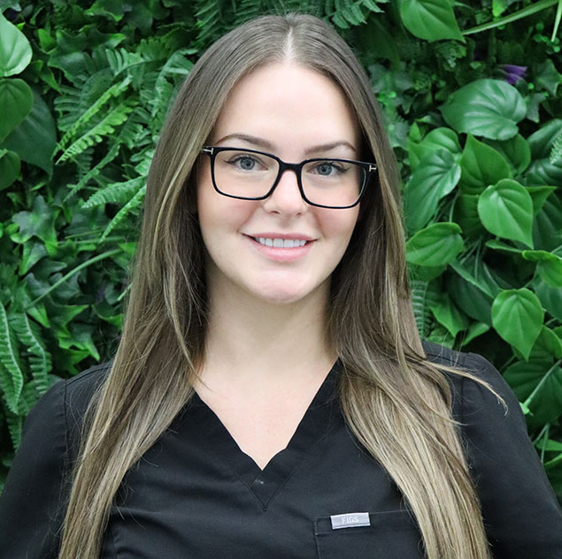 Shellee, Dental Assistant at Dentists of Burleigh
